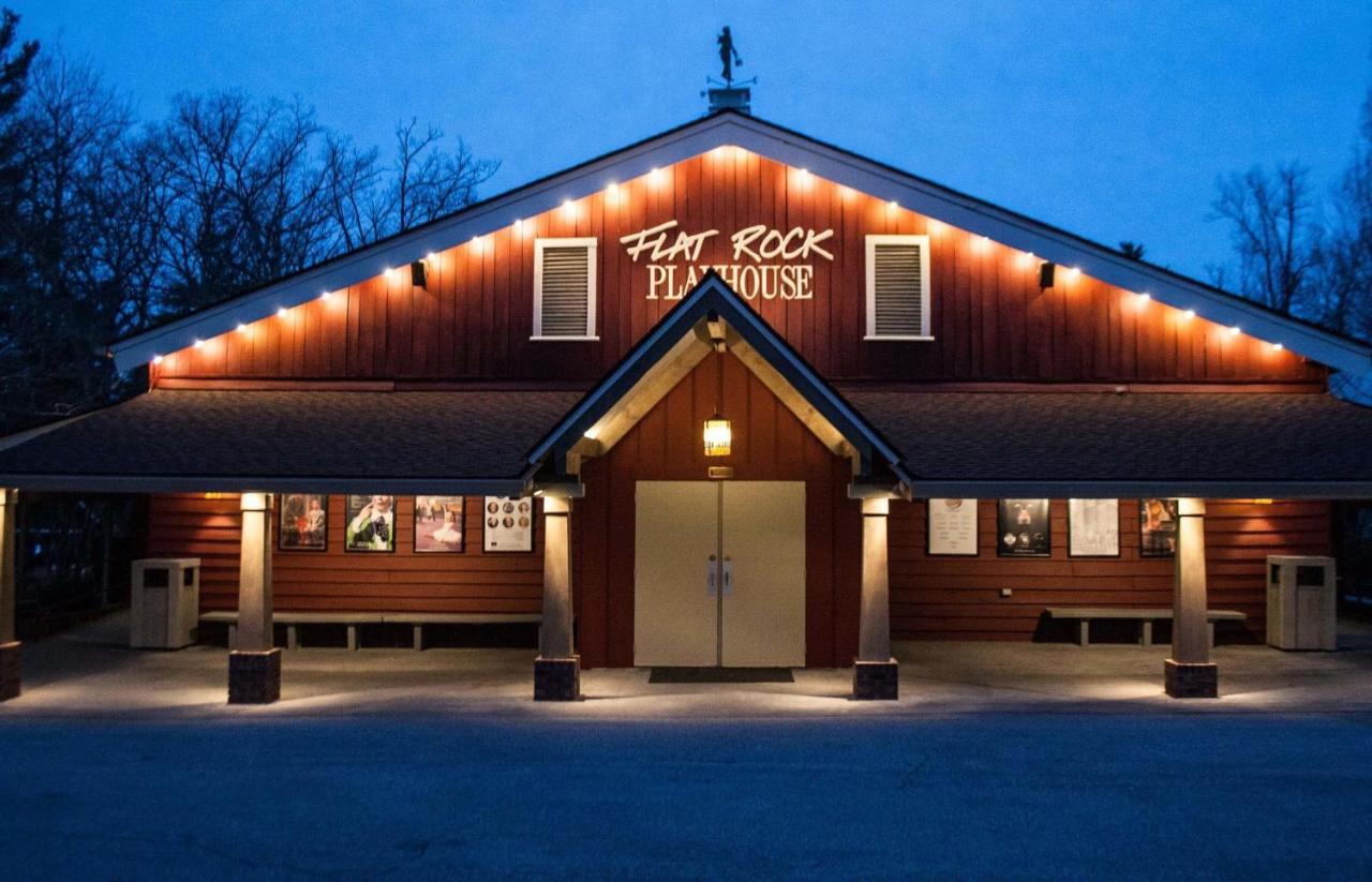 Mountain Inn & Suites フラット・ロック エクステリア 写真