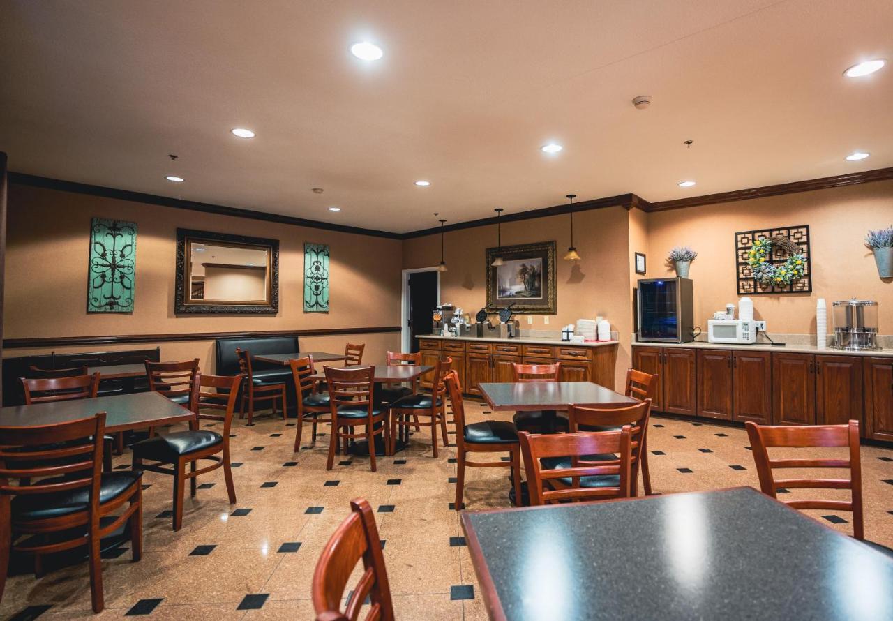 Mountain Inn & Suites フラット・ロック エクステリア 写真